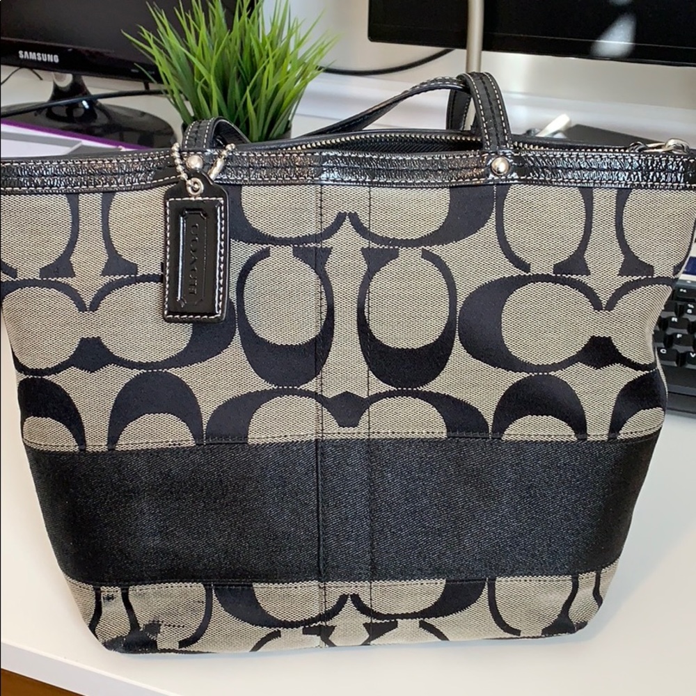 Coach Tote Handbag Used in Great Condition